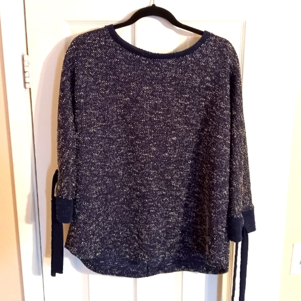 Xl Navy Charter Club Sweater with laced sleeve